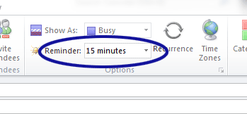 Outlook screenshot showing where to set the reminder timing
